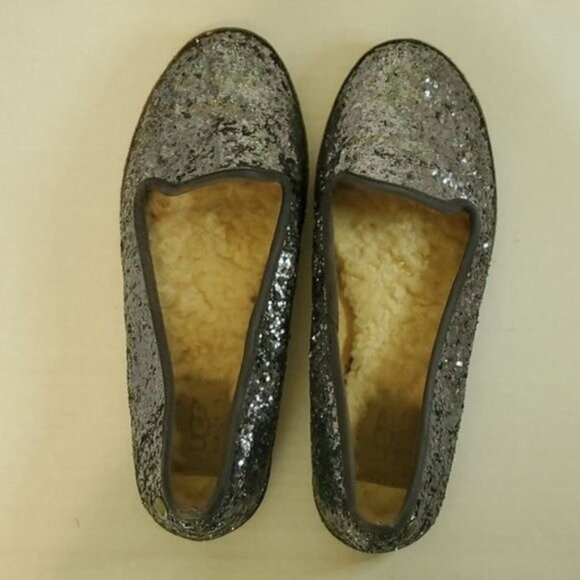 Ugg Flats Slip On Silver Metallic Loafers Leather Sheepskin Women's WOMAN'S 6 - Picture 7 of 16